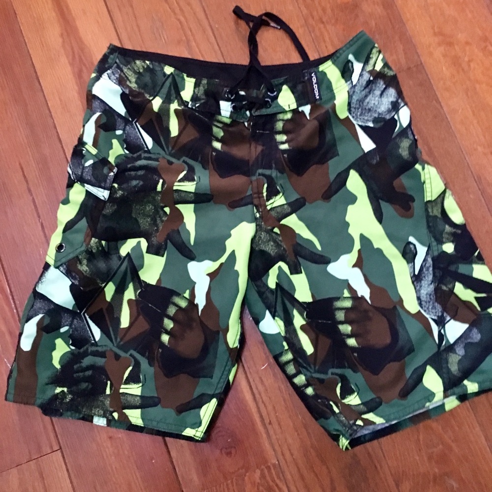 Volcom board shorts